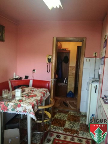 apartament-de-vanzare-4-camere-decomandat-zona-strand-5